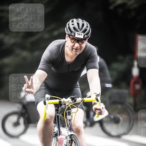 13.09.2026 - Stadtparktriathlon H.Heesch http://msf.ph/oto/10351125 13.09.2026 11:04:29 Radfahren 561, 600 meine-sportfotos.de