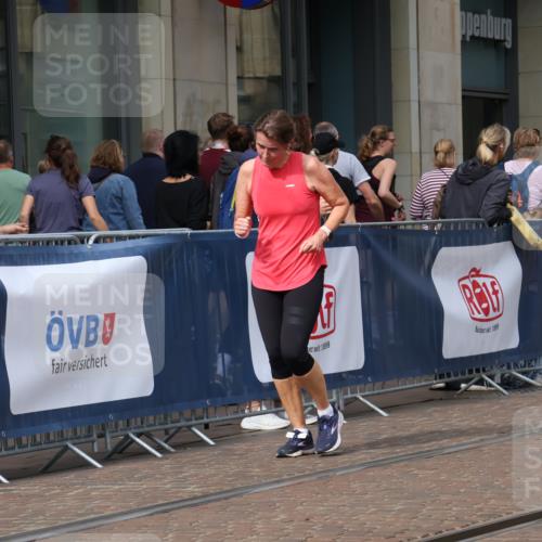 13.09.2026 - 21. swb-Marathon Bremen Strokosch-Dieckow http://msf.ph/oto/10351145 13.09.2026 11:13:43 Ziel 10330, 10491, 10799, 10880, 11027, 11078, 11233, 11535, 11902, 10330, 10484, 10545, 10766, 10883, 10889, 11078, 11084, 11392, 11670, 11954, 11999, 12010, 12280, 12460, 12521 meine-sportfotos.de