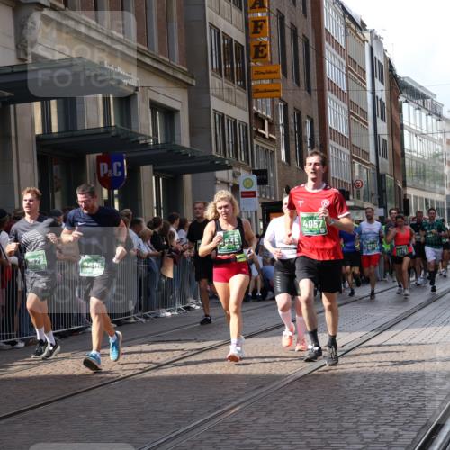 13.09.2026 - 21. swb-Marathon Bremen Strokosch-Dieckow http://msf.ph/oto/10351160 13.09.2026 13:32:02 Ziel 287, 1369, 1687, 2292, 2293, 2910, 2992, 3402, 3429, 3441, 3650, 3922, 4057, 4263, 4380, 4471, 4566, 4655, 4835, 5281, 5628, 6258, 6475, 6518, 6593, 6781, 6857, 6875, 6900, 7150, 7173, 7182, 7553, 7572, 7818, 8632, 9040, 9151, 9198, 9283, 9394, 9719, 9779, 13029, 13182, 13208, 13244, 578, 846, 2310, 2934, 3115, 3205, 3239, 3244, 3278, 3946, 3989, 4030, 4164, 4797, 4979, 4998, 5158, 5325, 5363, 5899, 6062, 6100, 6116, 6193, 6213, 6354, 6602, 7242, 7260, 7526 meine-sportfotos.de