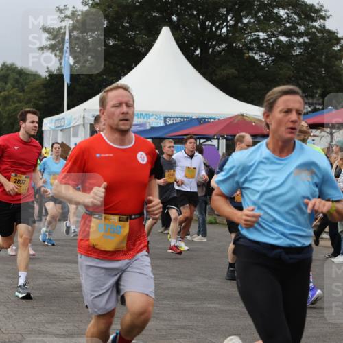 13.09.2026 - Kiel Lauf Andreas Tolksdorf http://msf.ph/oto/10351162 13.09.2026 09:55:48 Kiellinie 38, 242, 2897, 38, 8759, 2745, 6578 meine-sportfotos.de
