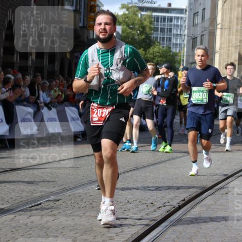 13.09.2026 - 21. swb-Marathon Bremen Strokosch-Dieckow http://msf.ph/oto/10351212 13.09.2026 13:29:33 Ziel 303, 394, 596, 651, 745, 1274, 1387, 1545, 1823, 2023, 2070, 2867, 3258, 3796, 3846, 3912, 4590, 5036, 5225, 6030, 7149, 7361, 7631, 7860, 8007, 8066, 8099, 8277, 8338, 8675, 9249, 9661, 9889, 10128, 124, 716, 1073, 1581, 1861, 2289, 3320, 3618, 4115, 4576, 6006, 6127, 6384, 6725, 6930, 7079, 7384, 7884, 8481, 8594, 8612, 8771, 9049, 9534, 9747, 9770, 10013, 13031 meine-sportfotos.de