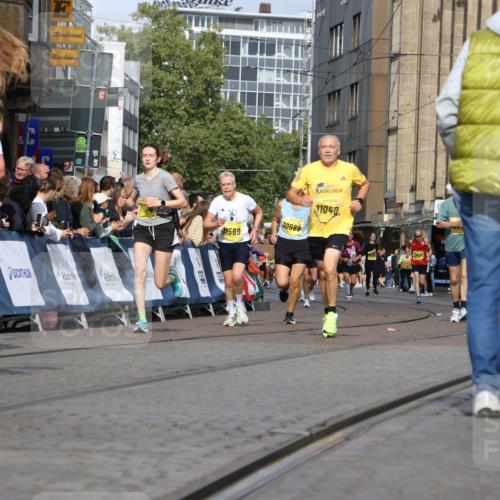 13.09.2026 - 21. swb-Marathon Bremen Strokosch-Dieckow http://msf.ph/oto/10351240 13.09.2026 10:54:48 Ziel 10067, 10146, 10359, 10410, 10503, 10577, 10631, 10749, 10765, 10837, 10884, 11039, 11099, 11118, 11389, 11593, 12038, 12265, 12328, 12467, 10646, 10901, 11620, 11860, 11889, 11976, 12313, 13592 meine-sportfotos.de