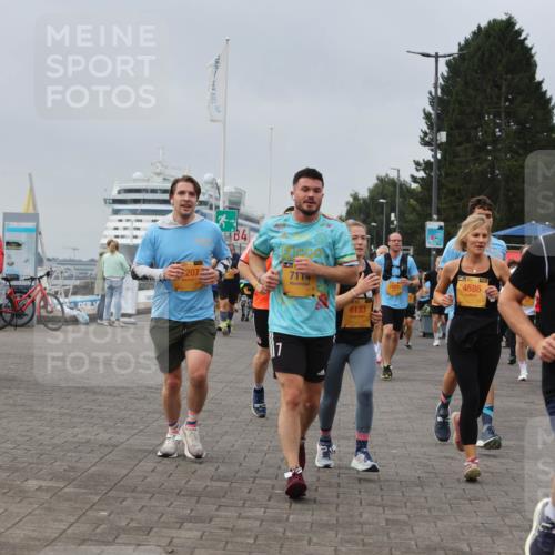 13.09.2026 - Kiel Lauf Andreas Tolksdorf http://msf.ph/oto/10351266 13.09.2026 09:55:52 Kiellinie 207, 84, 7114, 6133, 4586, 39, 10284, 82 meine-sportfotos.de