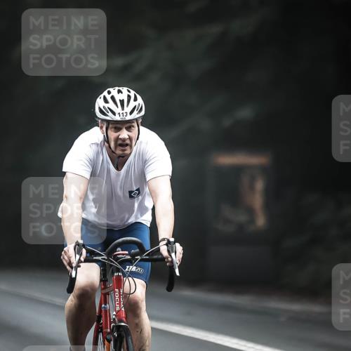 13.09.2026 - Stadtparktriathlon H.Heesch http://msf.ph/oto/10351309 13.09.2026 09:25:07 Radfahren 113, 126, 131 meine-sportfotos.de