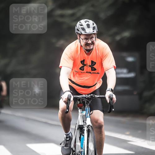 13.09.2026 - Stadtparktriathlon H.Heesch http://msf.ph/oto/10351318 13.09.2026 11:05:03 Radfahren 488, 528, 619, 658, 664 meine-sportfotos.de