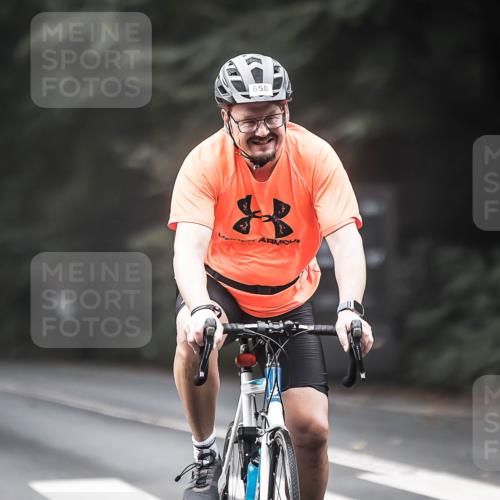 13.09.2026 - Stadtparktriathlon H.Heesch http://msf.ph/oto/10351322 13.09.2026 11:05:03 Radfahren 488, 528, 619, 658, 664 meine-sportfotos.de