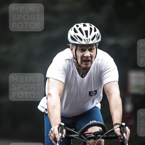 13.09.2026 - Stadtparktriathlon H.Heesch http://msf.ph/oto/10351327 13.09.2026 09:25:07 Radfahren 113, 126, 131 meine-sportfotos.de
