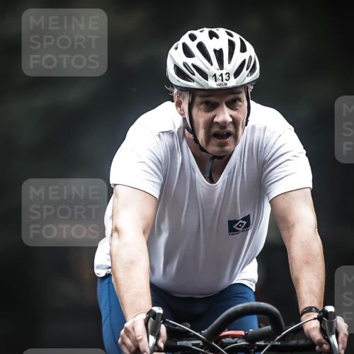 13.09.2026 - Stadtparktriathlon H.Heesch http://msf.ph/oto/10351331 13.09.2026 09:25:08 Radfahren 113, 126, 131 meine-sportfotos.de