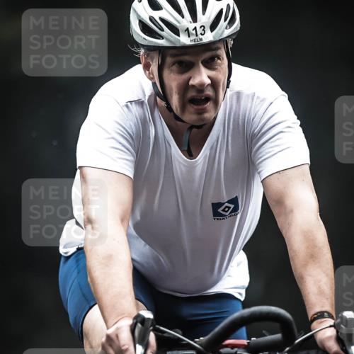13.09.2026 - Stadtparktriathlon H.Heesch http://msf.ph/oto/10351334 13.09.2026 09:25:08 Radfahren 113, 126, 131 meine-sportfotos.de