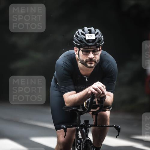 13.09.2026 - Stadtparktriathlon H.Heesch http://msf.ph/oto/10351365 13.09.2026 09:25:12 Radfahren 113, 126, 131, 145 meine-sportfotos.de