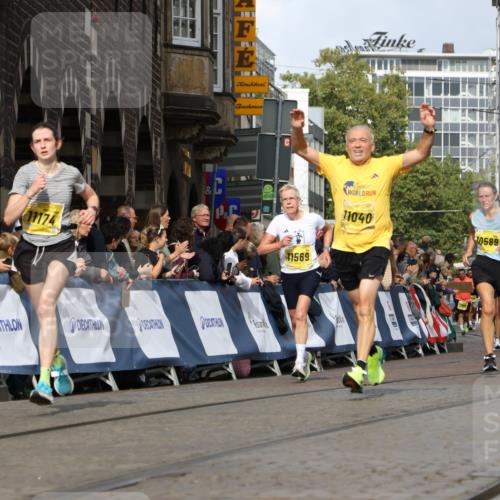 13.09.2026 - 21. swb-Marathon Bremen Strokosch-Dieckow http://msf.ph/oto/10351368 13.09.2026 10:54:50 Ziel 10067, 10146, 10410, 10503, 10577, 10631, 10704, 10749, 10765, 10837, 10884, 11039, 11099, 11389, 11593, 12038, 12265, 12328, 12467, 13526, 10646, 10901, 11620, 11860, 11889, 11908, 11976, 12313, 13592 meine-sportfotos.de