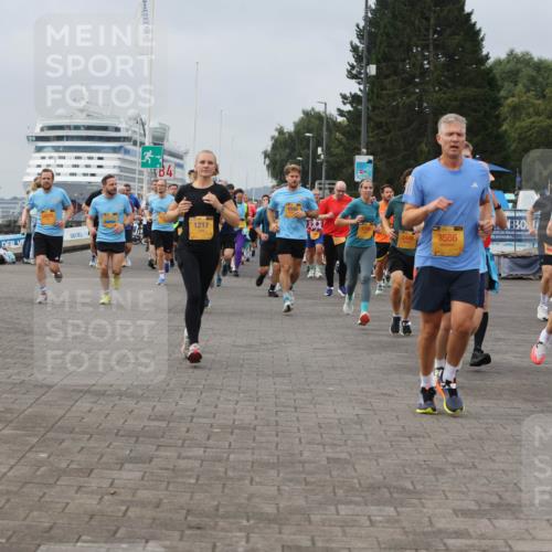 13.09.2026 - Kiel Lauf Andreas Tolksdorf http://msf.ph/oto/10351371 13.09.2026 09:55:56 Kiellinie 1217, 2449, 3566, 15, 2525, 11662 meine-sportfotos.de
