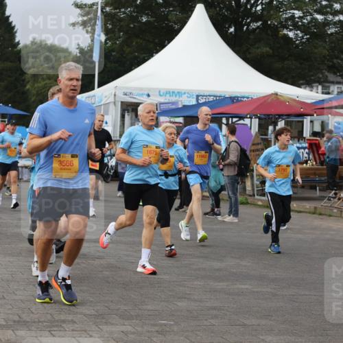 13.09.2026 - Kiel Lauf Andreas Tolksdorf http://msf.ph/oto/10351385 13.09.2026 09:55:57 Kiellinie 38, 3566, 1675, 11662, 1793, 39, 7587 meine-sportfotos.de