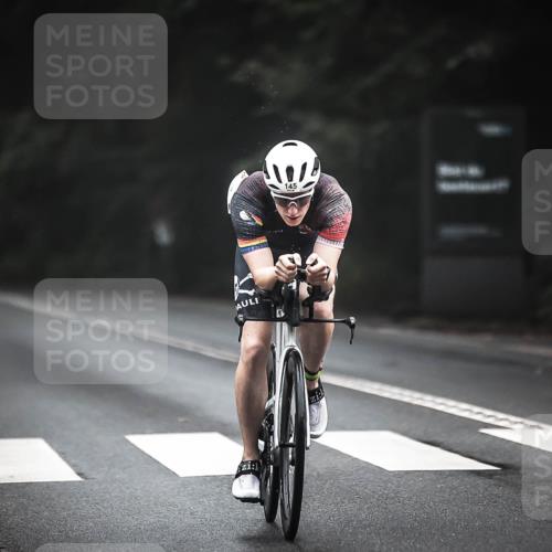 13.09.2026 - Stadtparktriathlon H.Heesch http://msf.ph/oto/10351396 13.09.2026 09:25:17 Radfahren 126, 134, 145 meine-sportfotos.de