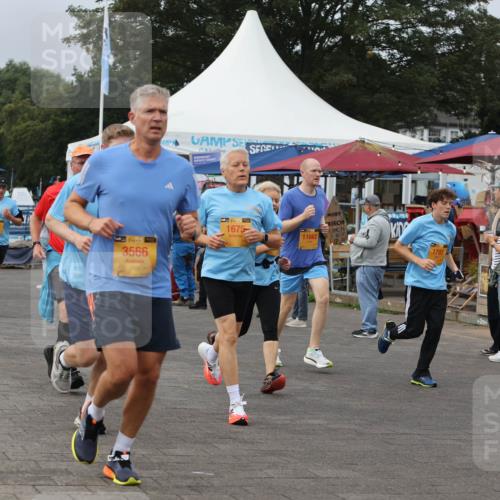 13.09.2026 - Kiel Lauf Andreas Tolksdorf http://msf.ph/oto/10351407 13.09.2026 09:55:57 Kiellinie 2449, 1, 38, 3566, 1675, 11662 meine-sportfotos.de