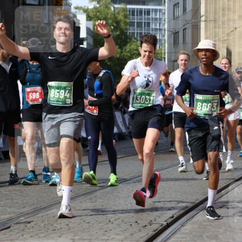 13.09.2026 - 21. swb-Marathon Bremen Strokosch-Dieckow http://msf.ph/oto/10351418 13.09.2026 13:29:37 Ziel 132, 303, 394, 596, 651, 745, 1365, 1387, 1545, 1823, 2023, 2070, 2301, 2867, 2957, 3258, 3796, 3846, 3912, 4541, 5036, 5599, 6030, 6103, 7013, 7149, 7361, 7631, 7860, 8007, 8009, 8066, 8099, 8277, 8338, 8675, 9249, 9661, 9889, 10128, 109, 124, 454, 716, 1073, 1173, 1581, 1861, 2289, 3320, 3618, 3667, 4115, 4524, 4575, 4576, 6006, 6127, 6725, 7079, 7093, 7884, 8267, 8481, 8612, 8771, 8899, 9049, 9534, 9747, 9770, 10013 meine-sportfotos.de