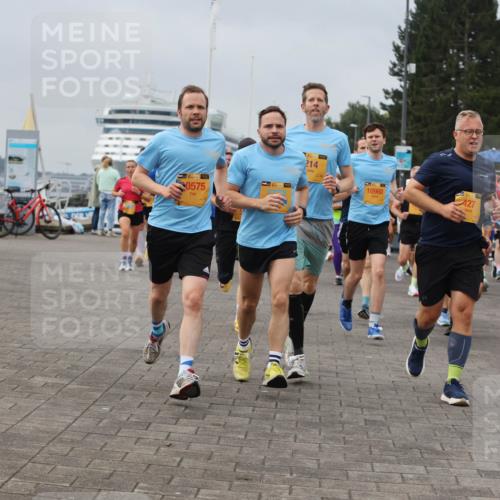 13.09.2026 - Kiel Lauf Andreas Tolksdorf http://msf.ph/oto/10351433 13.09.2026 09:56:00 Kiellinie 38, 0575, 38, 214, 6940, 10960, 427 meine-sportfotos.de