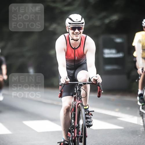13.09.2026 - Stadtparktriathlon H.Heesch http://msf.ph/oto/10351478 13.09.2026 11:05:18 Radfahren 483, 508, 560, 595, 597, 598, 702 meine-sportfotos.de