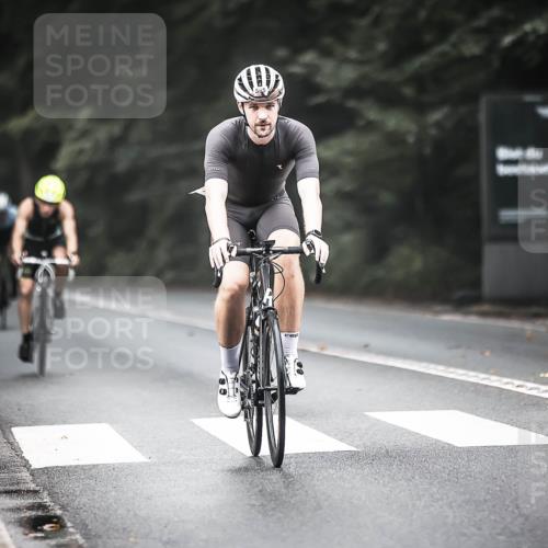 13.09.2026 - Stadtparktriathlon H.Heesch http://msf.ph/oto/10351488 13.09.2026 11:05:19 Radfahren 483, 560, 595, 597, 598, 702 meine-sportfotos.de