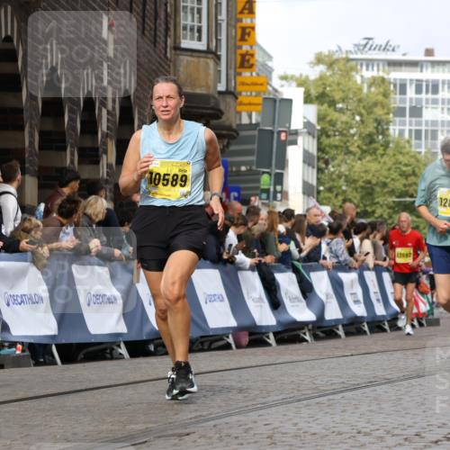 13.09.2026 - 21. swb-Marathon Bremen Strokosch-Dieckow http://msf.ph/oto/10351489 13.09.2026 10:54:54 Ziel 10067, 10146, 10410, 10608, 10631, 10704, 10765, 10884, 11039, 11040, 11174, 11389, 11593, 11874, 12038, 12265, 12328, 12467, 12519, 13526, 10555, 10646, 11001, 11620, 11860, 11889, 11908, 11976, 12313 meine-sportfotos.de