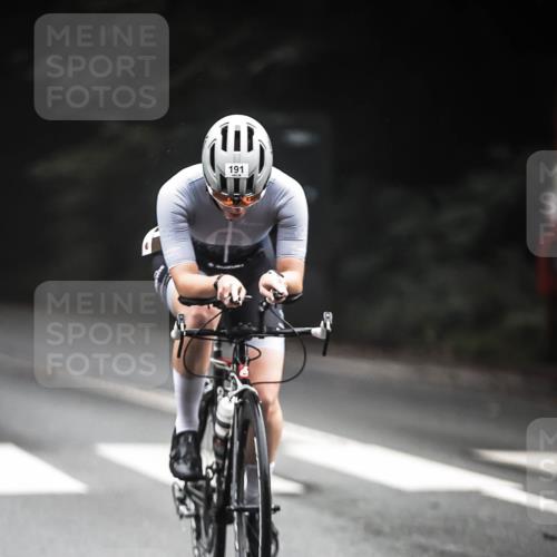 13.09.2026 - Stadtparktriathlon H.Heesch http://msf.ph/oto/10351507 13.09.2026 09:25:45 Radfahren 86, 191, 199 meine-sportfotos.de