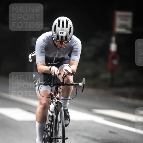 13.09.2026 - Stadtparktriathlon H.Heesch http://msf.ph/oto/10351519 13.09.2026 09:25:45 Radfahren 86, 191, 199 meine-sportfotos.de