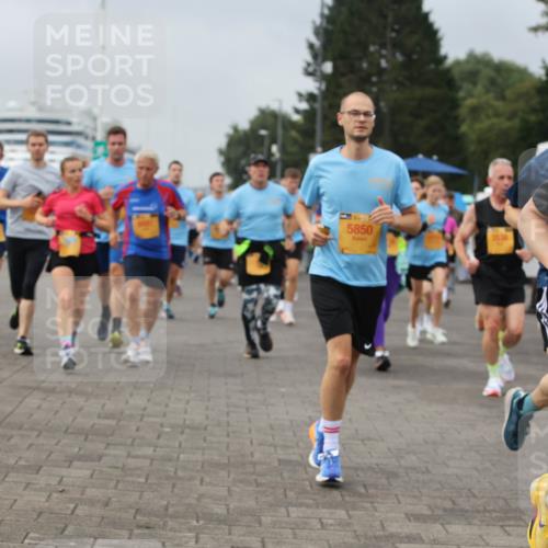 13.09.2026 - Kiel Lauf Andreas Tolksdorf http://msf.ph/oto/10351527 13.09.2026 09:56:03 Kiellinie 5850, 867 meine-sportfotos.de
