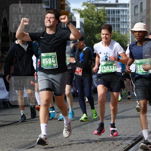 13.09.2026 - 21. swb-Marathon Bremen Strokosch-Dieckow http://msf.ph/oto/10351536 13.09.2026 13:29:37 Ziel 132, 303, 394, 596, 651, 745, 1365, 1387, 1545, 1823, 2023, 2070, 2301, 2867, 2957, 3258, 3796, 3846, 3912, 4541, 5036, 5599, 6030, 6103, 7013, 7149, 7361, 7631, 7860, 8007, 8009, 8066, 8099, 8277, 8338, 8675, 9249, 9661, 9889, 10128, 109, 124, 454, 716, 1073, 1173, 1581, 1861, 2289, 3320, 3618, 3667, 4115, 4524, 4575, 4576, 6006, 6127, 6725, 7079, 7093, 7884, 8267, 8481, 8612, 8771, 8899, 9049, 9534, 9747, 9770, 10013 meine-sportfotos.de