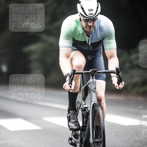 13.09.2026 - Stadtparktriathlon H.Heesch http://msf.ph/oto/10351557 13.09.2026 11:05:24 Radfahren 361, 483, 523, 560, 595, 597, 598, 635, 644 meine-sportfotos.de