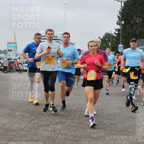13.09.2026 - Kiel Lauf Andreas Tolksdorf http://msf.ph/oto/10351583 13.09.2026 09:56:04 Kiellinie 737, 35, 4877, 999, 6033, 6136 meine-sportfotos.de