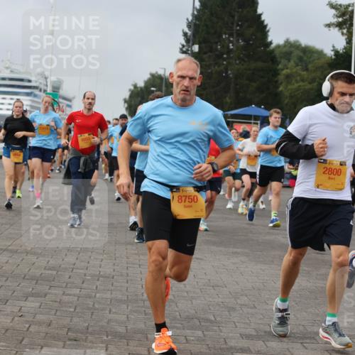 13.09.2026 - Kiel Lauf Andreas Tolksdorf http://msf.ph/oto/10351656 13.09.2026 09:56:08 Kiellinie 12415, 8955, 38, 8750, 38, 2800, 4, 35, 2702, 8445 meine-sportfotos.de