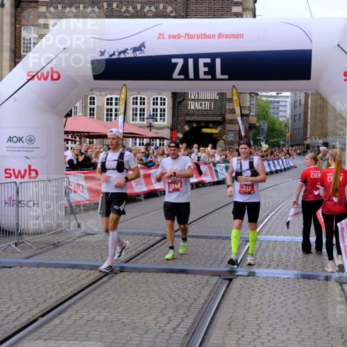 13.09.2026 - 21. swb-Marathon Bremen Tim E. http://msf.ph/oto/10351665 13.09.2026 12:29:51 Ziel 821 meine-sportfotos.de