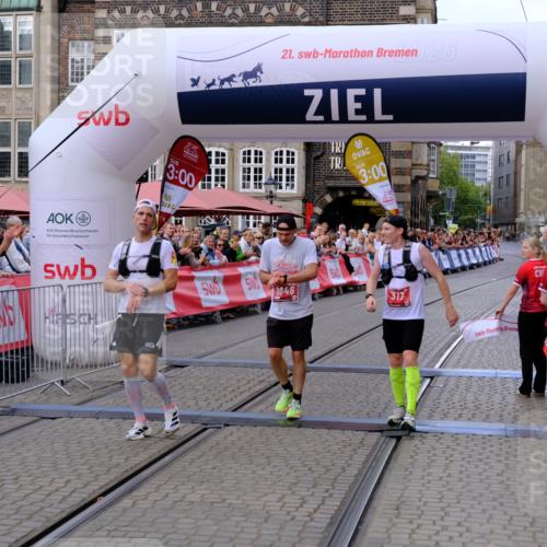 13.09.2026 - 21. swb-Marathon Bremen Tim E. http://msf.ph/oto/10351698 13.09.2026 12:29:52 Ziel 821 meine-sportfotos.de
