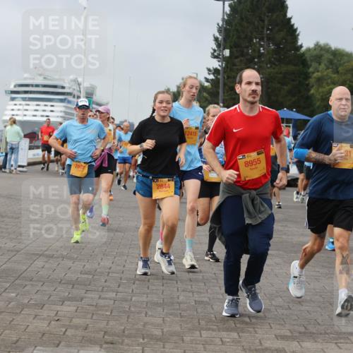 13.09.2026 - Kiel Lauf Andreas Tolksdorf http://msf.ph/oto/10351715 13.09.2026 09:56:11 Kiellinie 12415, 7807, 2844, 38, 8955, 9455, 1275 meine-sportfotos.de