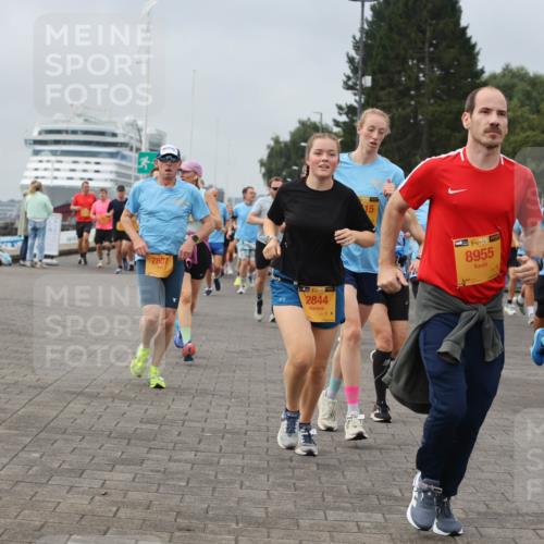 13.09.2026 - Kiel Lauf Andreas Tolksdorf http://msf.ph/oto/10351730 13.09.2026 09:56:11 Kiellinie 7807, 2844, 15, 8955, 38, 9455 meine-sportfotos.de