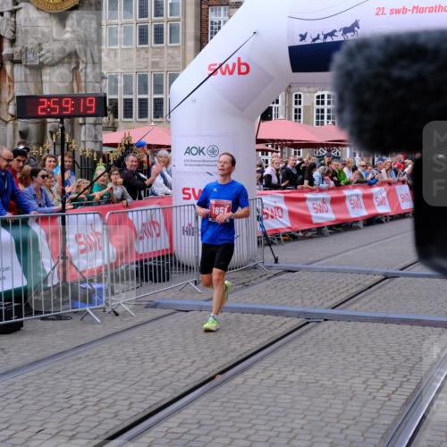 13.09.2026 - 21. swb-Marathon Bremen Tim E. http://msf.ph/oto/10351742 13.09.2026 12:30:08 Ziel  meine-sportfotos.de