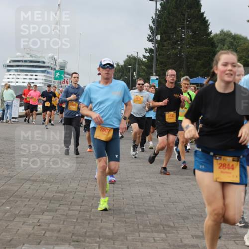 13.09.2026 - Kiel Lauf Andreas Tolksdorf http://msf.ph/oto/10351762 13.09.2026 09:56:12 Kiellinie 4, 7872, 7807, 7616, 7537, 2844, 415 meine-sportfotos.de