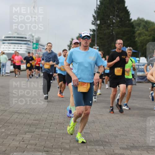 13.09.2026 - Kiel Lauf Andreas Tolksdorf http://msf.ph/oto/10351775 13.09.2026 09:56:12 Kiellinie 7807, 7537, 38, 2844 meine-sportfotos.de