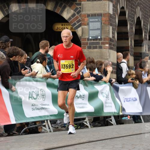 13.09.2026 - 21. swb-Marathon Bremen Strokosch-Dieckow http://msf.ph/oto/10351783 13.09.2026 10:55:02 Ziel 10589, 10608, 10704, 11040, 11174, 11389, 11569, 11874, 12038, 12519, 12800, 13526, 10555, 11001, 11014, 11466, 11631, 11908, 11910, 12201, 12549 meine-sportfotos.de