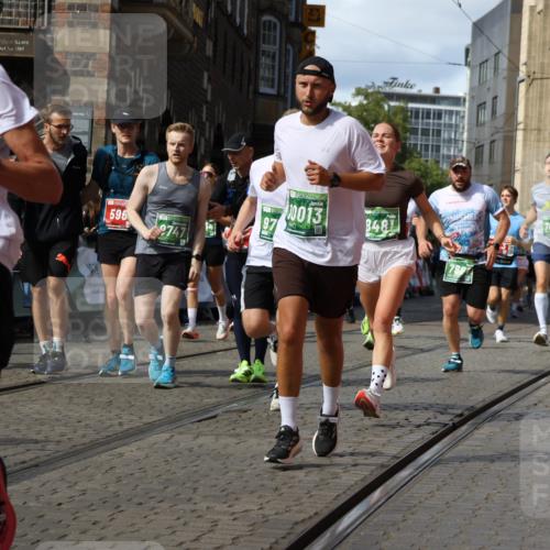 13.09.2026 - 21. swb-Marathon Bremen Strokosch-Dieckow http://msf.ph/oto/10351786 13.09.2026 13:29:39 Ziel 132, 303, 596, 651, 1083, 1365, 1387, 1545, 1823, 2023, 2301, 2867, 2957, 3258, 3721, 3796, 3846, 3912, 4541, 5036, 5599, 6030, 6103, 6499, 7013, 7149, 7361, 7631, 7649, 7860, 8007, 8009, 8066, 8099, 8277, 8338, 8675, 9249, 9661, 9889, 10128, 109, 124, 454, 716, 1073, 1173, 1861, 2289, 3320, 3618, 3667, 3908, 4115, 4524, 4575, 6127, 6725, 7079, 7093, 7884, 8267, 8612, 8771, 8899, 9049, 9534, 9747, 9770 meine-sportfotos.de
