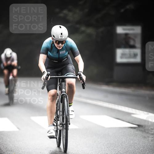 13.09.2026 - Stadtparktriathlon H.Heesch http://msf.ph/oto/10351811 13.09.2026 09:26:21 Radfahren 77, 185, 187, 200 meine-sportfotos.de