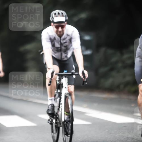 13.09.2026 - Stadtparktriathlon H.Heesch http://msf.ph/oto/10351825 13.09.2026 11:05:49 Radfahren 496, 503, 512, 514, 522, 556, 602, 630, 633, 668 meine-sportfotos.de