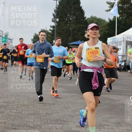 13.09.2026 - Kiel Lauf Andreas Tolksdorf http://msf.ph/oto/10351826 13.09.2026 09:56:14 Kiellinie 390, 7872, 4, 39, 11659 meine-sportfotos.de