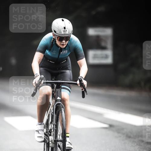 13.09.2026 - Stadtparktriathlon H.Heesch http://msf.ph/oto/10351828 13.09.2026 09:26:21 Radfahren 77, 185, 187, 200 meine-sportfotos.de