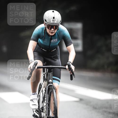 13.09.2026 - Stadtparktriathlon H.Heesch http://msf.ph/oto/10351833 13.09.2026 09:26:21 Radfahren 77, 185, 187, 200 meine-sportfotos.de