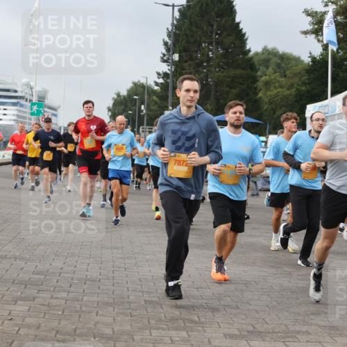 13.09.2026 - Kiel Lauf Andreas Tolksdorf http://msf.ph/oto/10351844 13.09.2026 09:56:15 Kiellinie 6229, 38, 7872, 116 meine-sportfotos.de