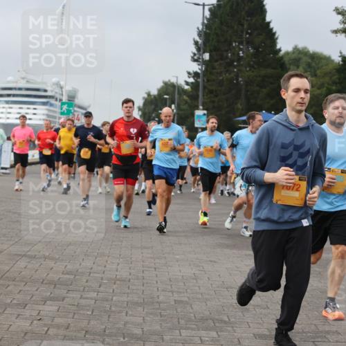 13.09.2026 - Kiel Lauf Andreas Tolksdorf http://msf.ph/oto/10351861 13.09.2026 09:56:15 Kiellinie 622, 72, 4659, 2388, 38 meine-sportfotos.de