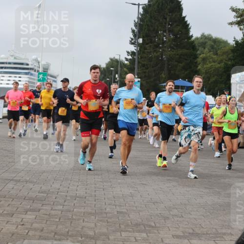 13.09.2026 - Kiel Lauf Andreas Tolksdorf http://msf.ph/oto/10351884 13.09.2026 09:56:16 Kiellinie 6220, 7830, 7872 meine-sportfotos.de