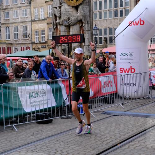 13.09.2026 - 21. swb-Marathon Bremen Tim E. http://msf.ph/oto/10351895 13.09.2026 12:30:27 Ziel  meine-sportfotos.de