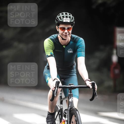 13.09.2026 - Stadtparktriathlon H.Heesch http://msf.ph/oto/10351930 13.09.2026 09:26:38 Radfahren 87, 171, 209 meine-sportfotos.de